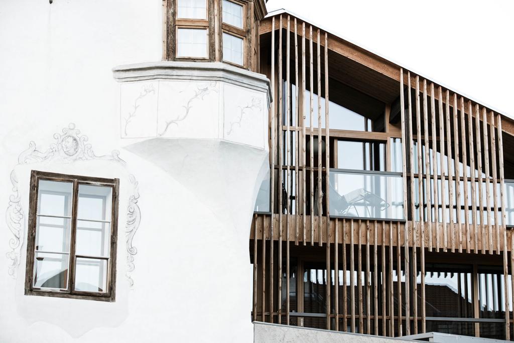 Hotel Weisses Kreuz บัวร์กูสิโอ ภายนอก รูปภาพ
